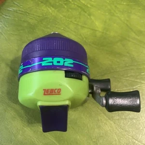 Vintage Zebco Green 202 reel In Rare Purple Green Color Combination USA Made - Picture 1 of 8