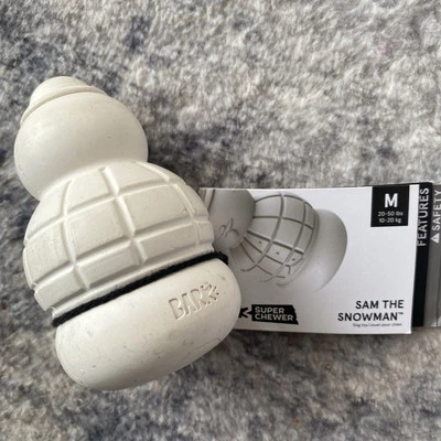 Caja de corteza sólida Sam el muñeco de nieve mediana nailon súper masticable para perros Foto 1 de 2