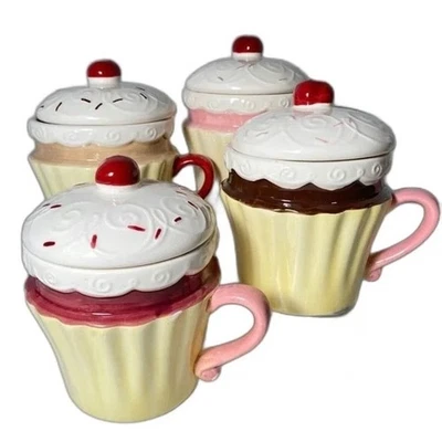 Canecas de cupcake cobertas Pfaltzgraff e pratos correspondentes - 4 de cada - NOVO - Imagem 1 de 4