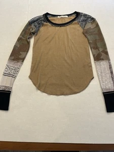 WE THE FREE LIGHTNING L/S THERMAL TEE SZ ZS - Picture 1 of 3