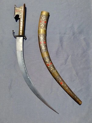Moroccan Nimcha Steel Sword, Red Inlay Circa 1700 - 1850 AD Damascus Steel  - Image 1 of 4