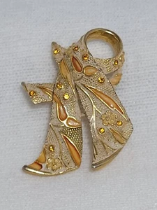 Vintage BSK Signed Brooch Lapel Pin Gold Tone Scarf Rhinestone Jewelry - Picture 1 of 7
