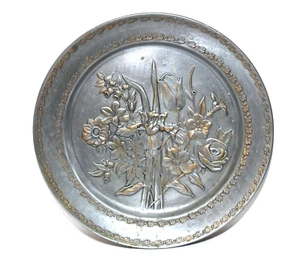 Vintage Decorative Wall Plate Silver Metal Embossed Floral 12" Round - Foto 1 di 5