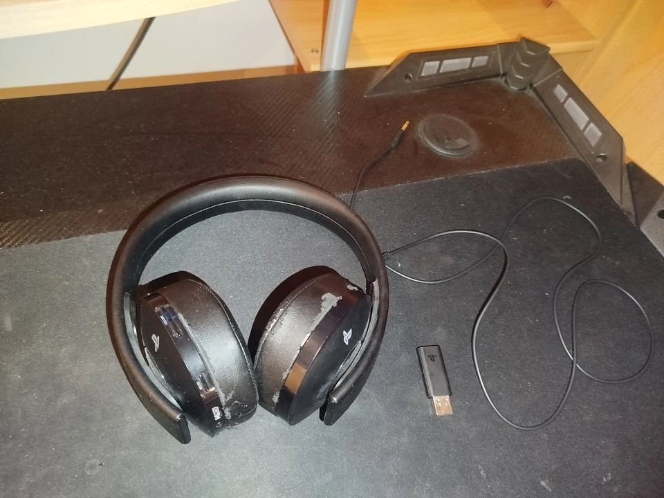 Playstation Gold Headset - Beschreibung lesen - Bild 1 von 2