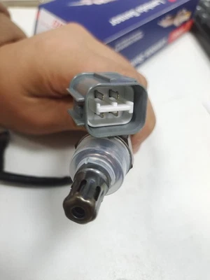 Sensor de oxígeno aguas arriba OEM DENSO 234-9064 para Honda Element 2005 2,4 L-L4 Foto 1 de 4