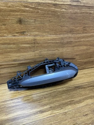 2017-2025 BMW M5 F90 Front or Rear Right Side Door OUTSide HANDLE C4W OEM *NOTE* - Изображение 1 из 4