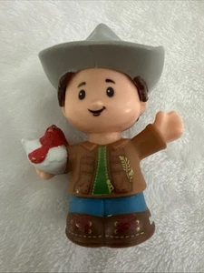 Fisher Price Little People Farmer Jed Junge grün weiß Huhn Cowboy - Bild 1 von 6