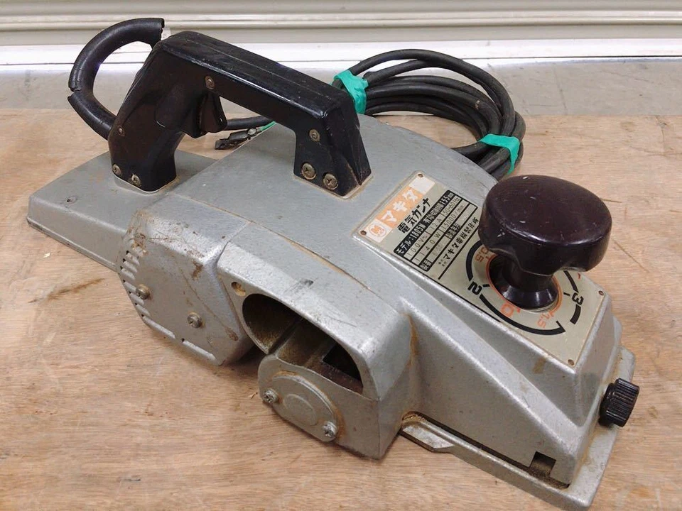 Makita Planer 6 1805N 1/8 155mm 50-60Hz 1140W 12A 100V 15000RPM Used W/ Case JP  - Image 1 of 4