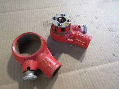 ARMSTRONG 00RB 1/4 NPT DIe  WIth 2 Ratchet threaders 00r, GREAT CONDITION - Image 1 of 3