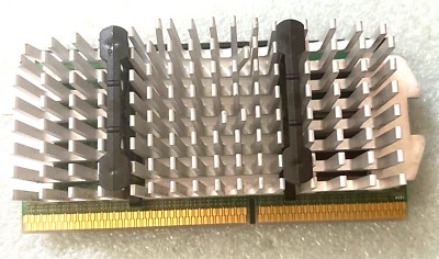 INTEL PENTIUM II 400MHZ 400/512/100/2.0V SLOT 1 CPU & ALUMIUM HEATSINK RM2-CMP8 - Image 1 of 4