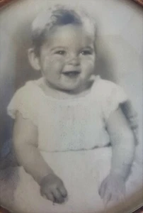 Vintage Photo Baby 1900s Framed 10" Round Antique Cardboard Gold Emboss Prop A11 - Picture 1 of 7