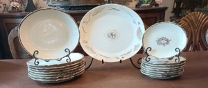 Jeremie Rotkehlchen Ei beige Keramik ovale Teller: Abendessen - Salat - Servieren Vogelnester - Bild 1 von 19
