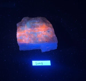 Nepheline Syenit fluoreszierend lila orange langwellig Bancroft Ontario Kanada - Bild 1 von 4