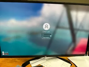LG 32UD59 32" Diagonal Display 4K Ultra HD AMD Anti Glare FreeSync LED Monitor - Picture 1 of 2