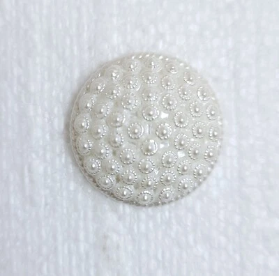 White Vtg Style Button 25mm Shank Pearl Bead Wedding Cake Effect Sewing Crafts - Image 1 of 4