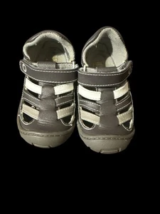 UGG TODDLER'S SANTORE SIZE 7 Charcoal - Picture 1 of 3