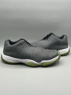 Air Jordan XI Future Low Wolf cinza cintura esmeralda - Masculino tamanho 10.5 (718948-006) - Imagem 1 de 4