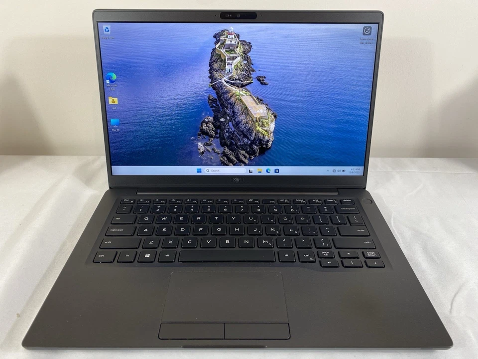Dell Latitude 7400 (i5 8th gen, 16 GB RAM, 256 GB SSD, Carbon Black) - Image 1 of 4