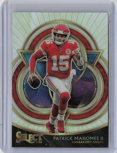 Patrick Mahomes II 2020 Panini Select Phenomenon Silver Prizm #P1 - Foto 1 di 2