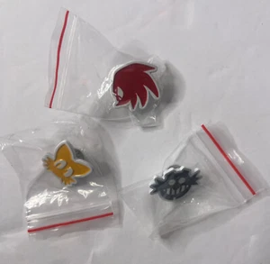 Sonic The Hedgehog Pin set Knuckles Tails Eggman Robotnik lot Promo button lot - Picture 1 of 2