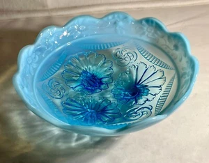 Northwood blau opalisierende Rüschen und Ringe mit Gänseblümchenband 8 1/8" Schüssel - Bild 1 von 1