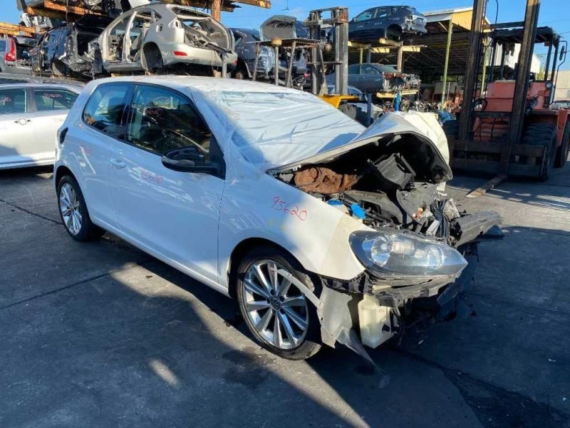 Accelerator Gas Fuel Pedal With TPS Sensor 2012 Volkswagen Golf TDI - Image 1 of 4