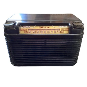 Vintage Trav ler TraVler Tube Radio Model 5061A Brown Bakelite Case 1950s - Picture 1 of 12