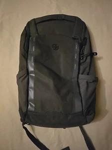 NEW! Swissgear Backpack 18 Ltrs Lt Gray 15 Inch Laptop Trolley Strap Without Tag - Picture 1 of 5