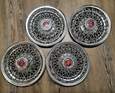 Pontiac Bonneville Firebird 1980 1981 Juego de 4 tapacubos de rueda de alambre de 15" OEM GM Foto 1 de 4