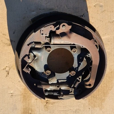 Conjunto completo de frenos OBS Ford F250 F350 1987-1997 eje trasero izquierdo SRW 3" OEM Foto 1 de 4