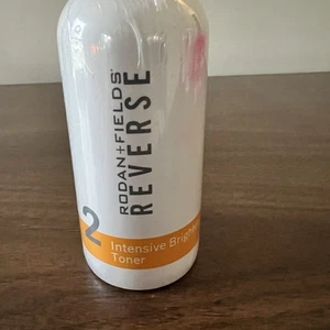 Rodan + Fields "REVERSE" Step 2 Toner schiarente intensivo 4,2 once (nuovo/sigillato) - Foto 1 di 2