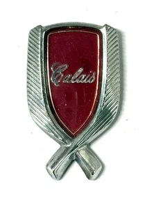 DE COLECCIÓN OLDSMOBILE CUTLASS CALAIS TECHO LATERAL VELA PANEL PALO EN EMBLEMA OEM GM - Imagen 1 de 7