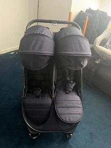 Baby Jogger City Tour 2 double pram - Picture 1 of 9