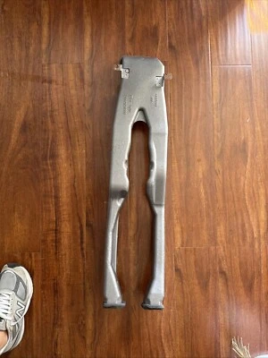 2009-2012 Infiniti FX35 Floor Heater Duct OEM - Image 1 of 3