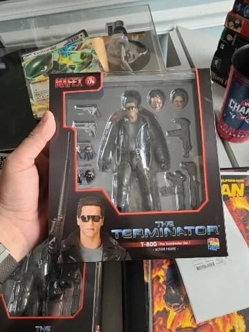 T-800 No.176 MAFEX | The Terminator | Medicom Toy Cover