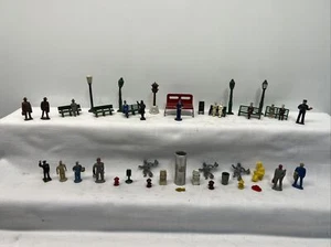 DIECAST "0" SCALE RAILROAD FIGURES PLUS OTHERS 40 PLUS FIGURES - Picture 1 of 9