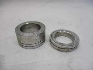 19 HARLEY DAVIDSON XL1200NS IRON 1200 SPORTSTER FRONT WHEEL SPACERS SPACER OEM - Picture 1 of 10