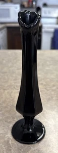 Vaso vintage in vetro nero ebano oscillante allungabile con pannelli 7,5" - Foto 1 di 5