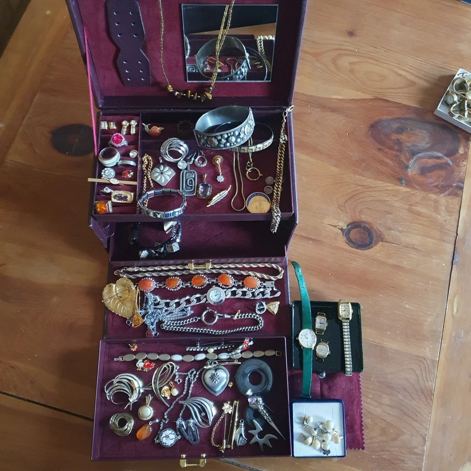 Modeschmuck Konvolut  80 Jahre+  Co. Teils Viel älter.  Schmuck Fundus - Bild 1 von 4