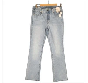 Gap Jeans Women's 30 10 Blue Light Wash Baby Bootcut Mid Rise NWT - Picture 1 of 10
