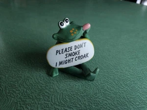 Please Don't Smoke I Might Croak Cerámica Verde Rana Coleccionable De Colección - Imagen 1 de 10