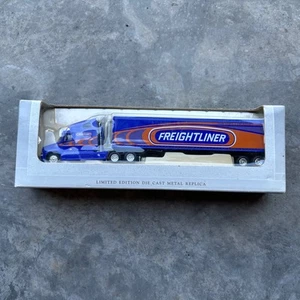 SPECCAST FREIGHTLINER  IN PACKAGE 1/64 SCALE  - Picture 1 of 9