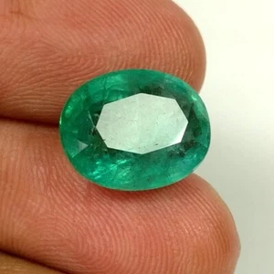 6.10ct Natural Emerald Zambian mine oval nice green good luster unheated gem - Picture 1 of 4