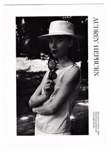 Carte postale Audrey Hepburn 1957 photo by Sanford Roth USA - Picture 1 of 1