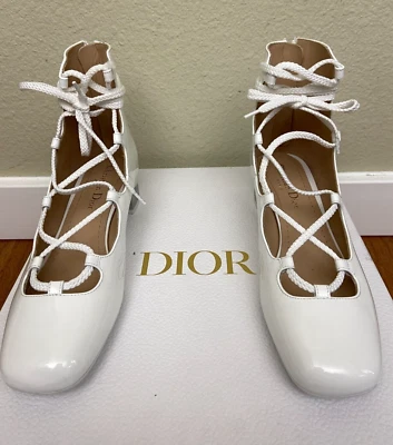 NEW DIOR Diorarty Low White Patent Calfskin Boot Sz 37.5 - Image 1 of 4