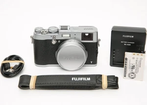 FUJIFILM X100T APS-C Compact Digital Camera (Silver) 16.3MP, 24000 Shutter Count - Picture 1 of 8