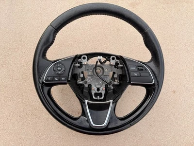 Volante deportivo Mitsubishi Outlander 2016-2024 con interruptores de control OEM Foto 1 de 4