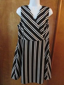 Ladies "ELLE" Size 12, Black/White,Striped,Empire,Sleeveless,A-Line Skirt, Dress - Picture 1 of 2