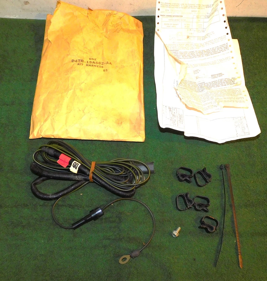 1974-79 Ford F100 F150 F250 F350 Truck NOS PICKUP BOX COVER UTILITY LAMP WIRING - Image 1 of 4
