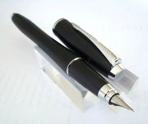 MAGNIFIQUE STYLO PLUME DE PRESTIGE PARKER URBAN NEUF DE STOCK M19-20 - Imagen 1 de 11